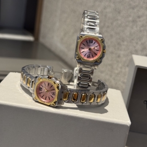 24mm Diameter Gucci Women's Wa