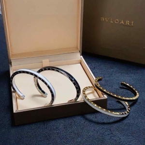 Brand Designer Women's Bangle 